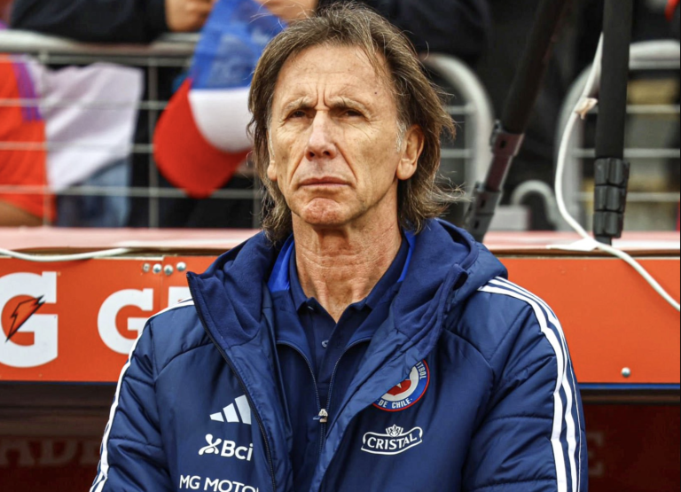Chile, prácticamente eliminado, ratificó a Ricardo Gareca